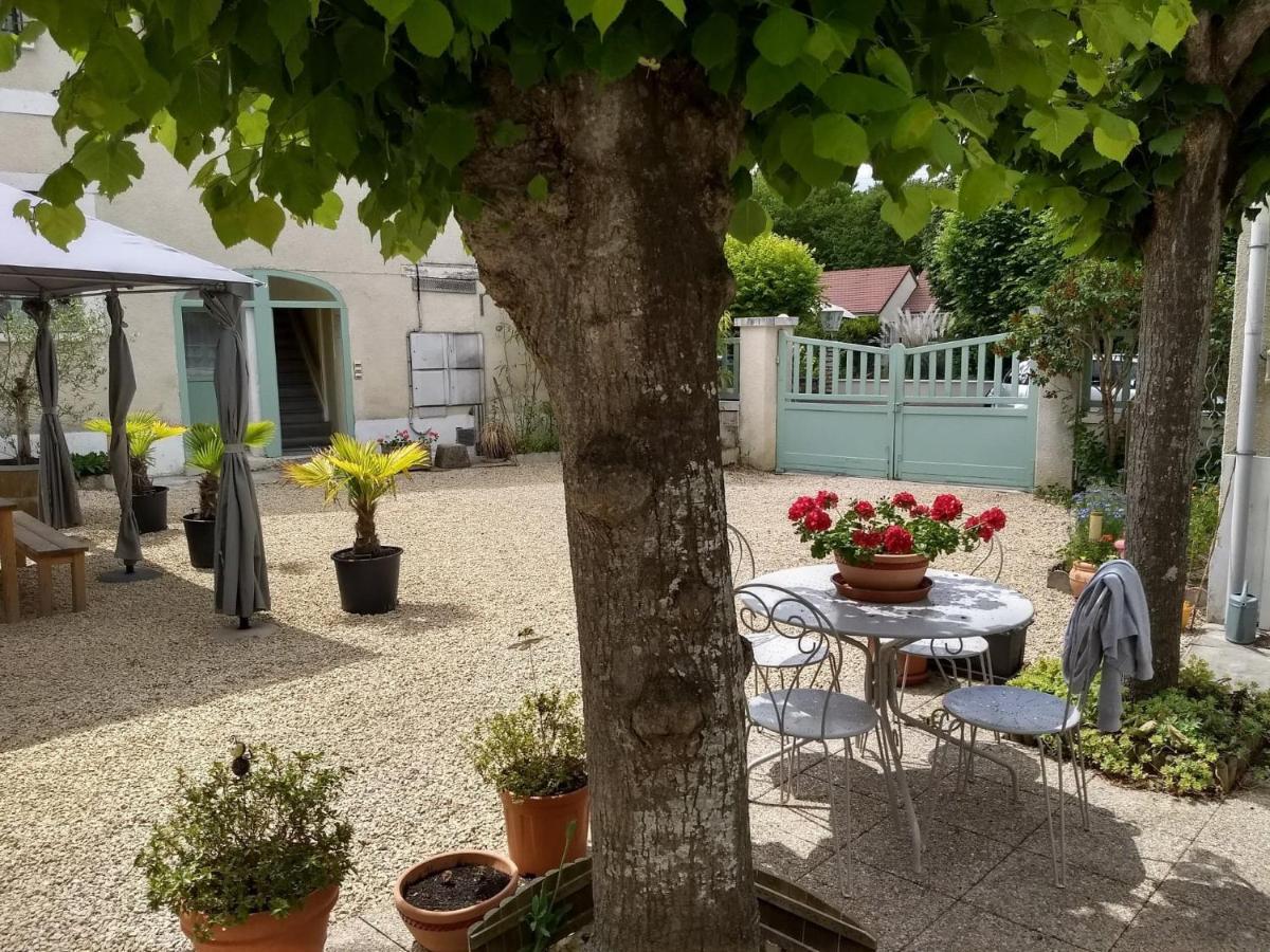 Quelques Fleurs Aparthotel La Roche-Posay Luaran gambar